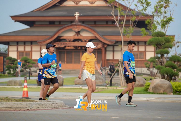 Race photo from ISOPlus Run 2024 Jakarta