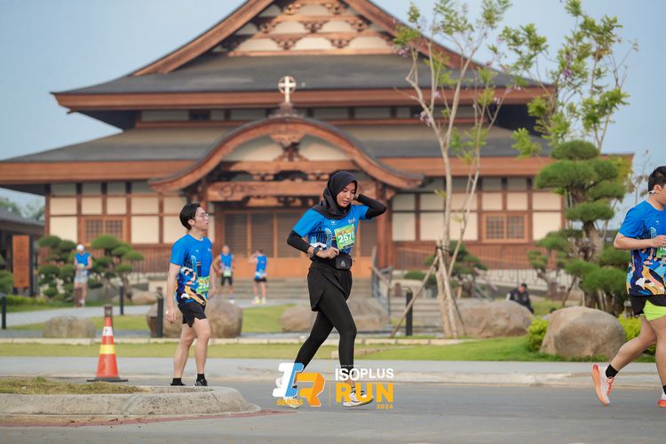 Race photo from ISOPlus Run 2024 Jakarta