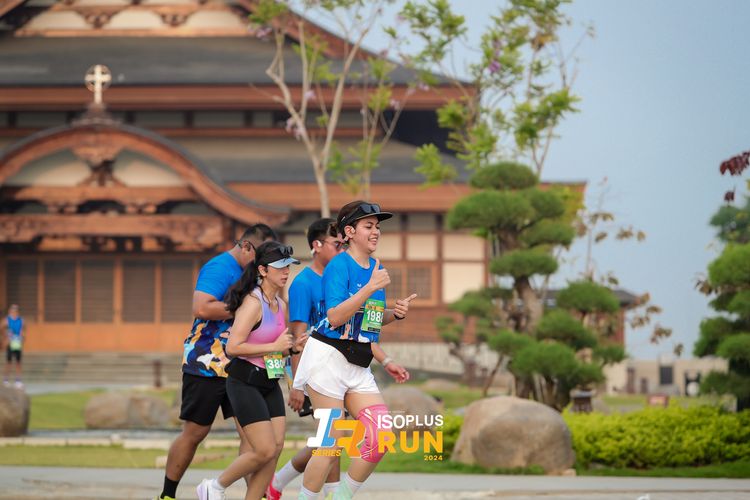 Race photo from ISOPlus Run 2024 Jakarta