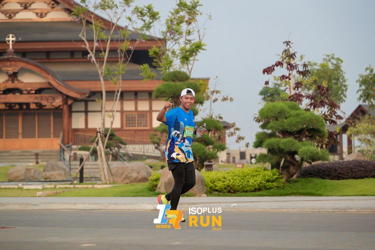 Race photo from ISOPlus Run 2024 Jakarta