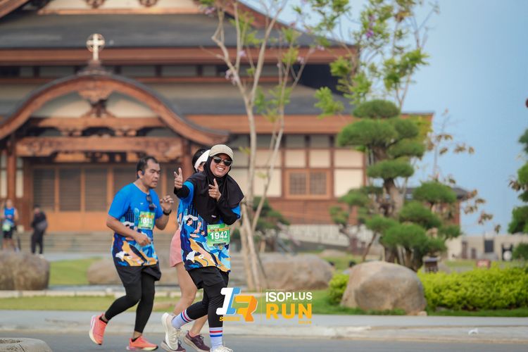 Race photo from ISOPlus Run 2024 Jakarta