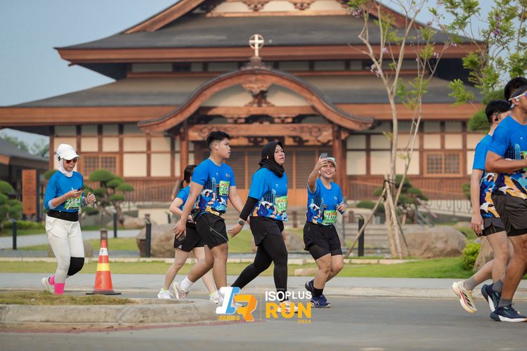 Race photo from ISOPlus Run 2024 Jakarta