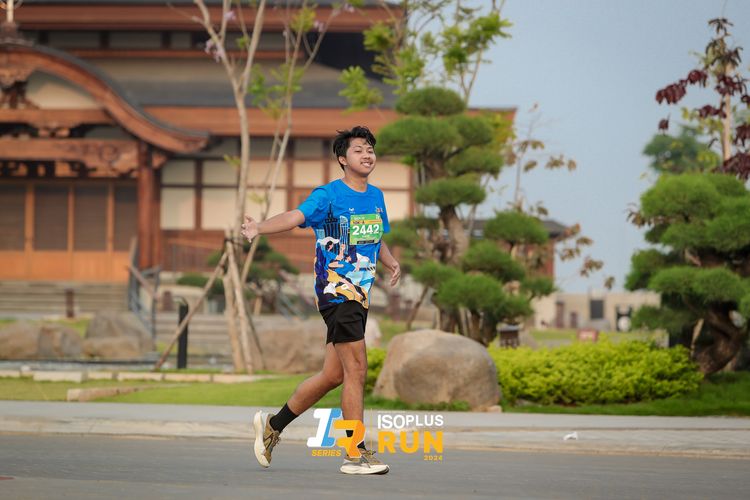 Race photo from ISOPlus Run 2024 Jakarta