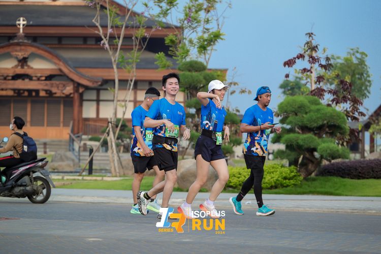 Race photo from ISOPlus Run 2024 Jakarta