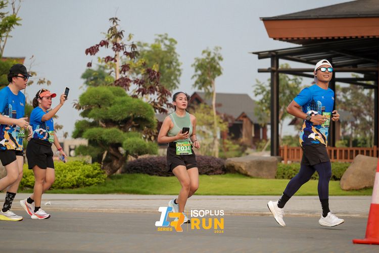 Race photo from ISOPlus Run 2024 Jakarta