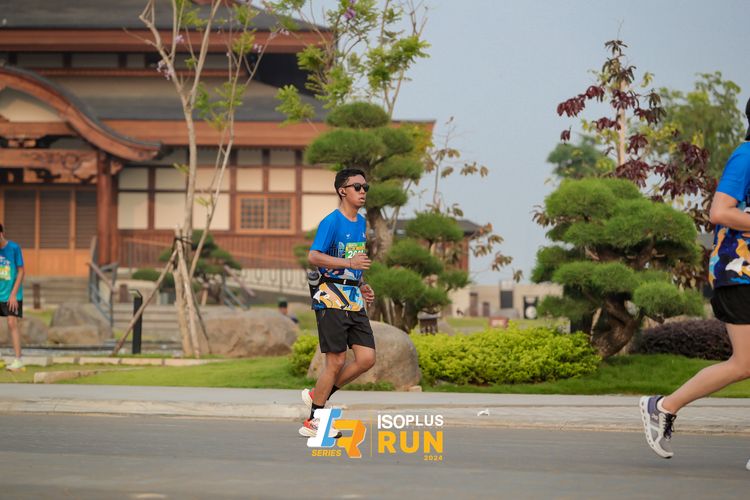 Race photo from ISOPlus Run 2024 Jakarta