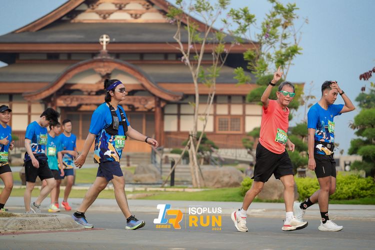 Race photo from ISOPlus Run 2024 Jakarta