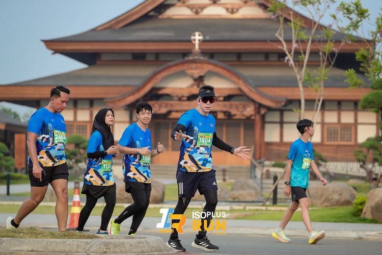 Race photo from ISOPlus Run 2024 Jakarta
