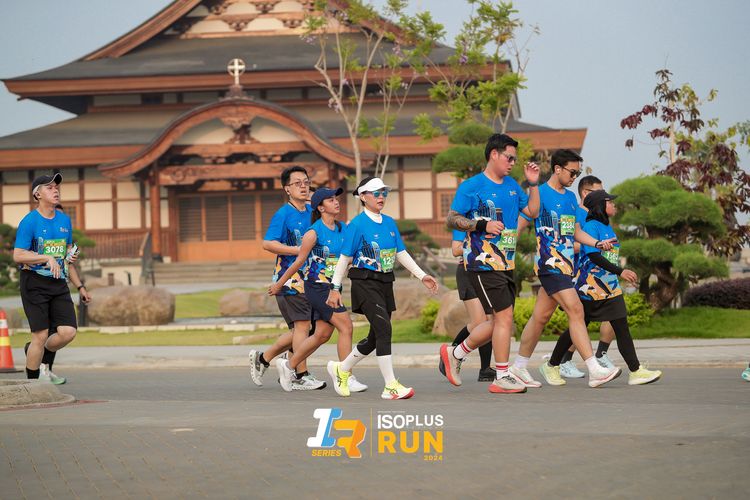 Race photo from ISOPlus Run 2024 Jakarta