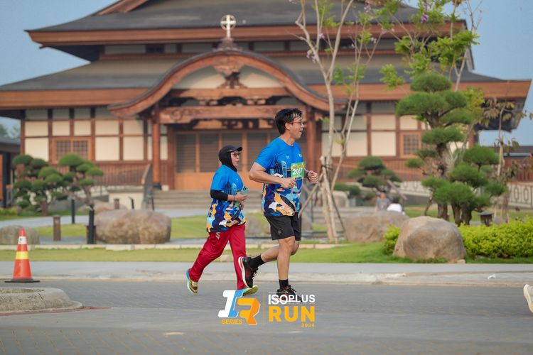 Race photo from ISOPlus Run 2024 Jakarta