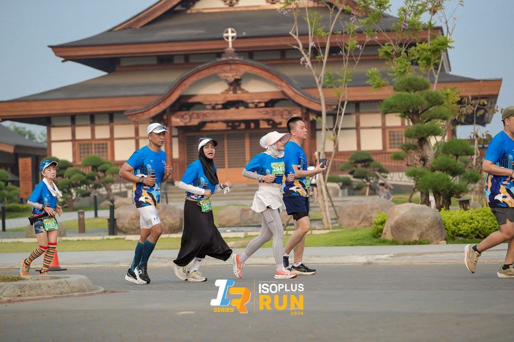 Race photo from ISOPlus Run 2024 Jakarta