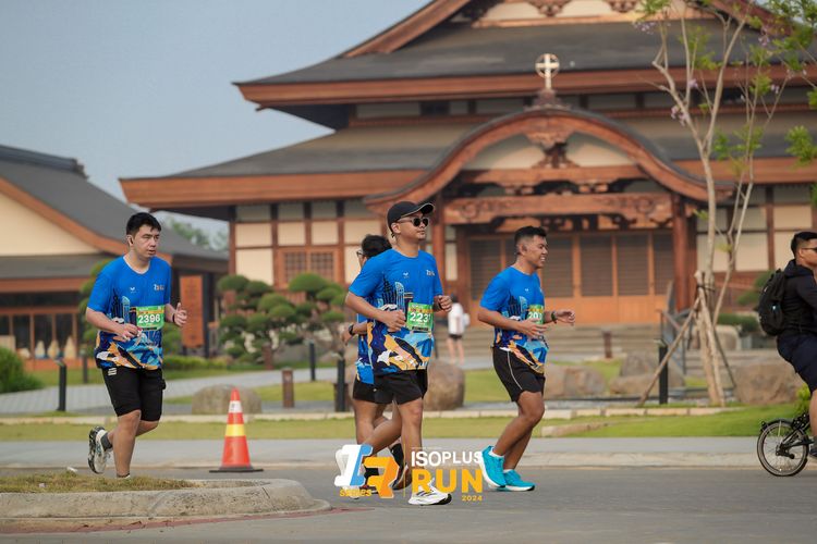Race photo from ISOPlus Run 2024 Jakarta