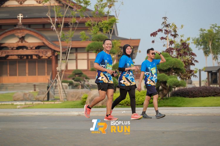 Race photo from ISOPlus Run 2024 Jakarta