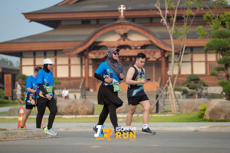 Race photo from ISOPlus Run 2024 Jakarta