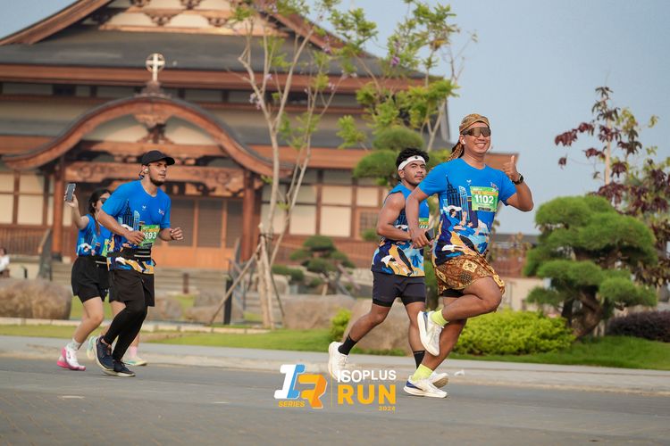 Race photo from ISOPlus Run 2024 Jakarta
