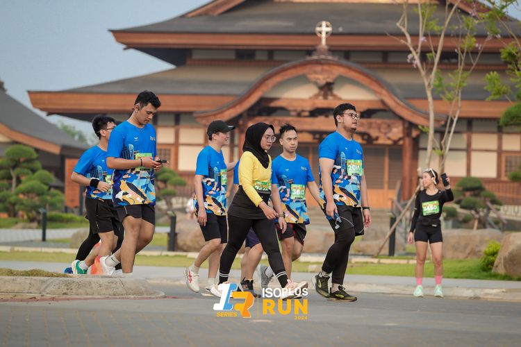 Race photo from ISOPlus Run 2024 Jakarta