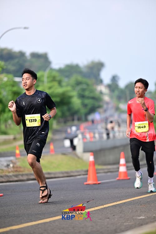 Race photo from CISANGKAN KBP CITY RUN 2025