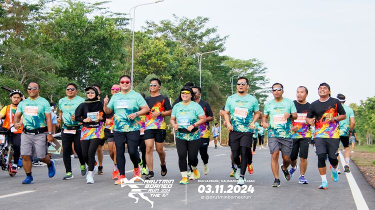 Race photo from Arutmin Borneo Run 2024
