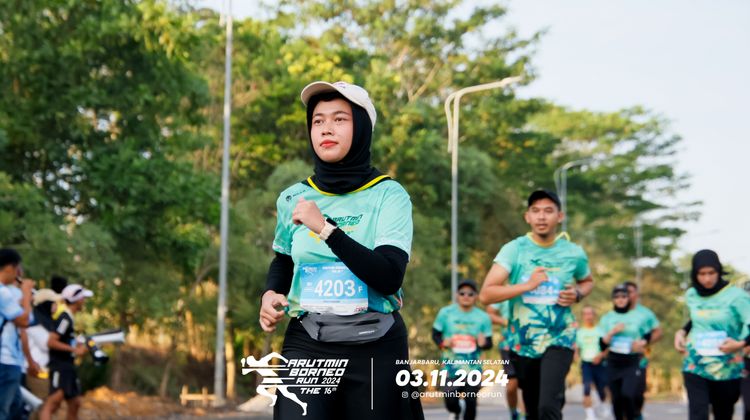Race photo from Arutmin Borneo Run 2024