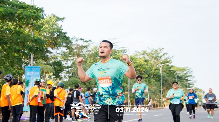 Race photo from Arutmin Borneo Run 2024