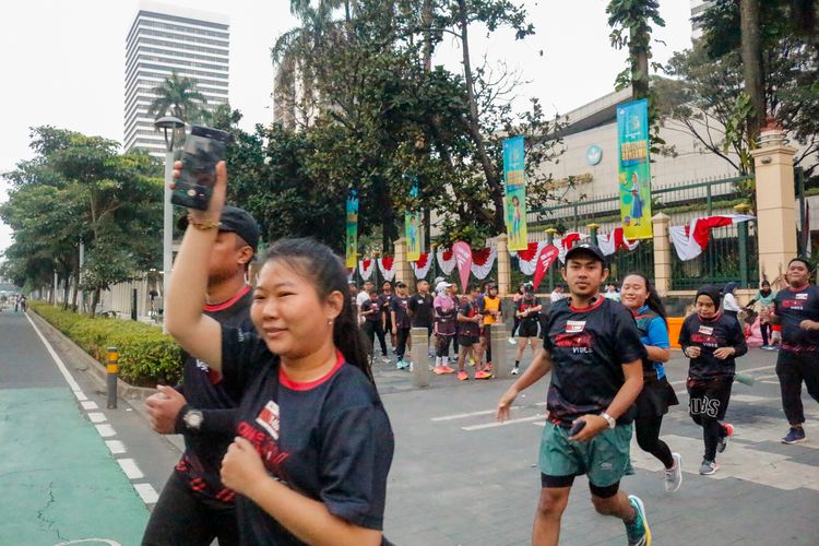 Race photo from One Run 10K Vibes 2024