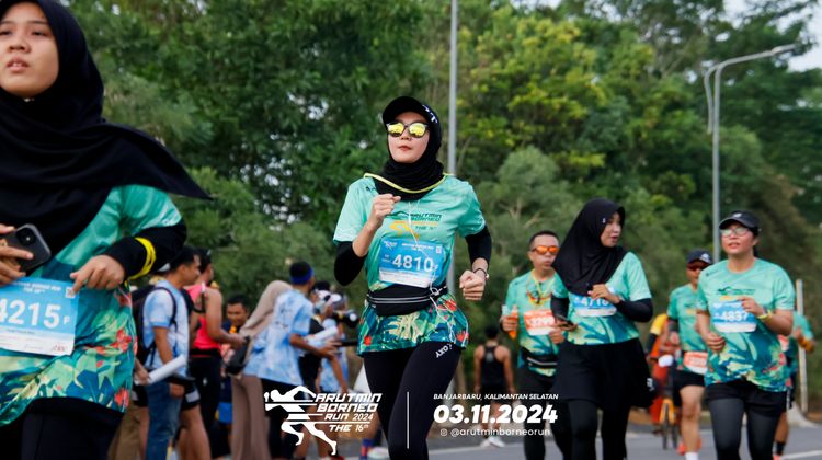 Race photo from Arutmin Borneo Run 2024
