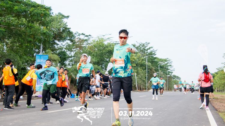 Race photo from Arutmin Borneo Run 2024