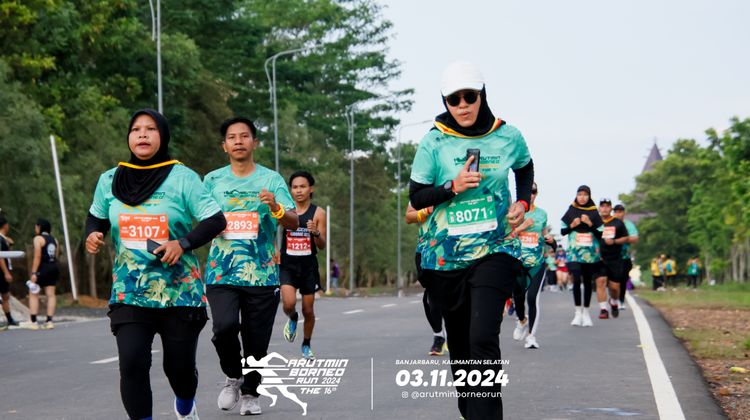 Race photo from Arutmin Borneo Run 2024