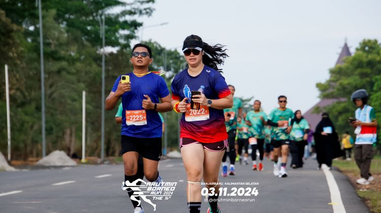 Race photo from Arutmin Borneo Run 2024