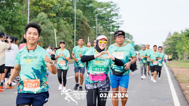Race photo from Arutmin Borneo Run 2024