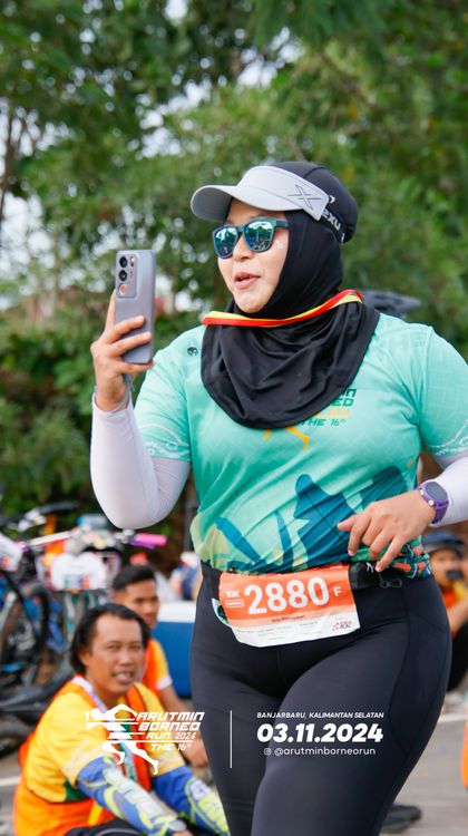 Race photo from Arutmin Borneo Run 2024