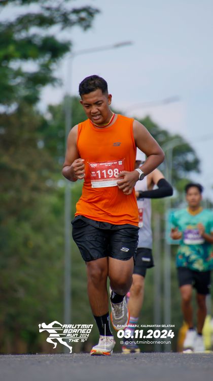 Race photo from Arutmin Borneo Run 2024