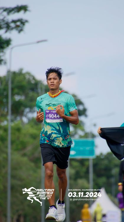 Race photo from Arutmin Borneo Run 2024