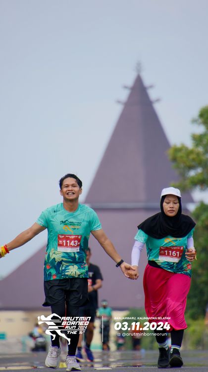 Race photo from Arutmin Borneo Run 2024