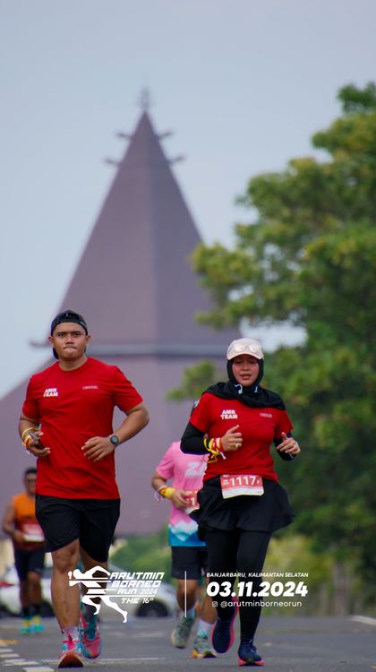 Race photo from Arutmin Borneo Run 2024