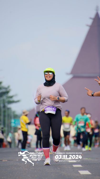Race photo from Arutmin Borneo Run 2024