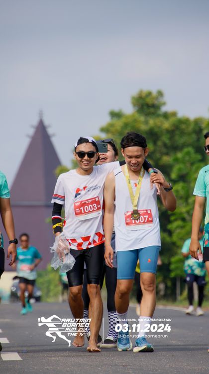 Race photo from Arutmin Borneo Run 2024