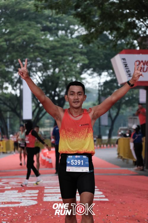 Race photo from ONE RUN 10K 2025