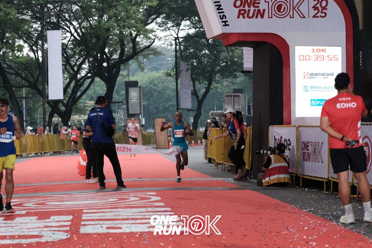 Race photo from ONE RUN 10K 2025