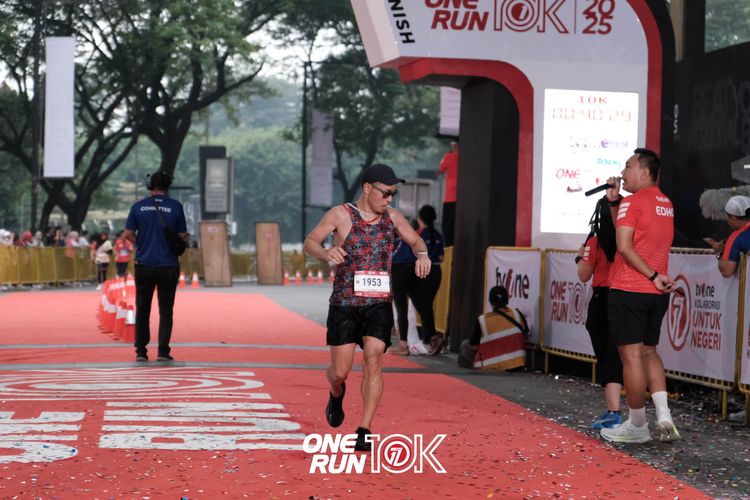 Race photo from ONE RUN 10K 2025