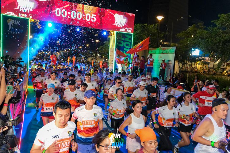 Race photo from PIK NITE RUN 2025