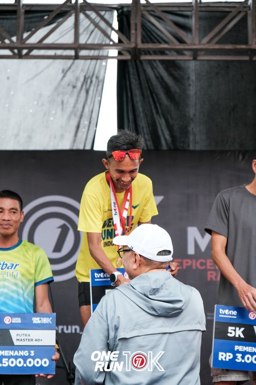 Race photo from ONE RUN 10K 2025