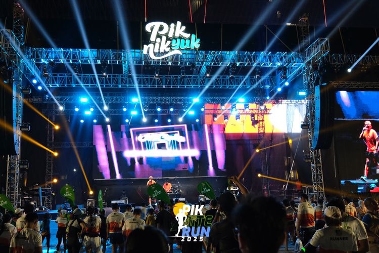 Race photo from PIK NITE RUN 2025