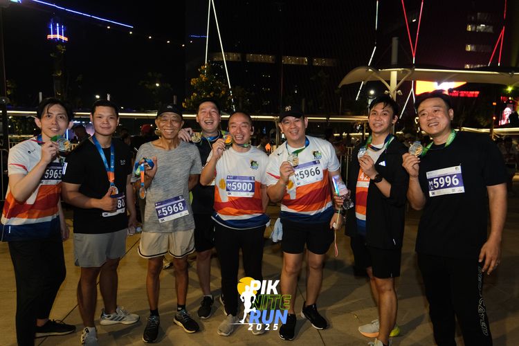 Race photo from PIK NITE RUN 2025