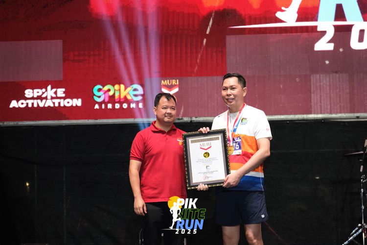 Race photo from PIK NITE RUN 2025