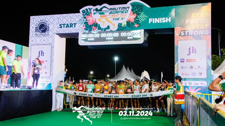 Race photo from Arutmin Borneo Run 2024