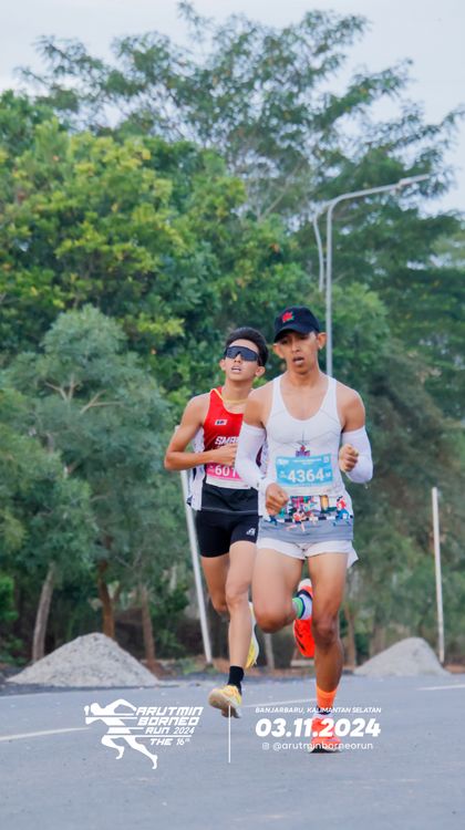 Race photo from Arutmin Borneo Run 2024