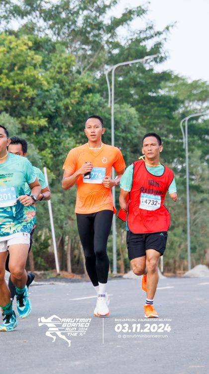 Race photo from Arutmin Borneo Run 2024