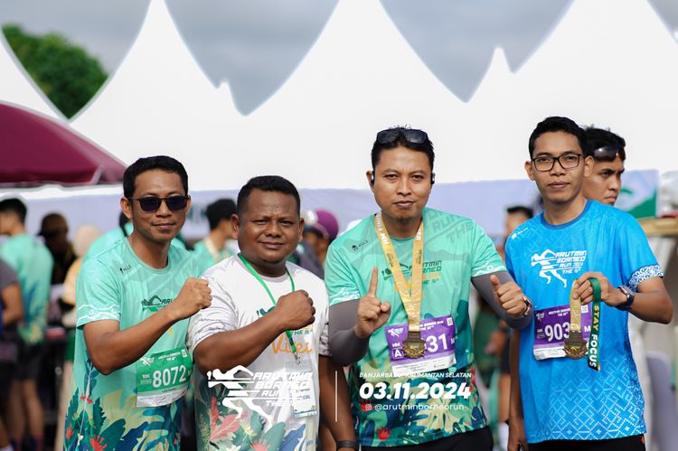 Race photo from Arutmin Borneo Run 2024