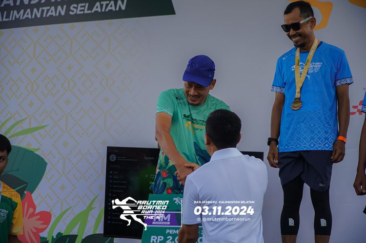 Race photo from Arutmin Borneo Run 2024